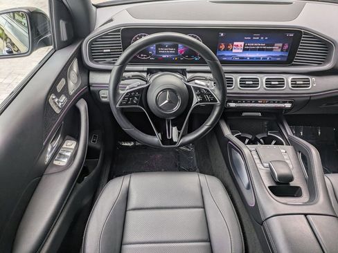 Used 2025 Mercedes-Benz GLE 350 4MATIC w/ AMG Line Exterior image 18