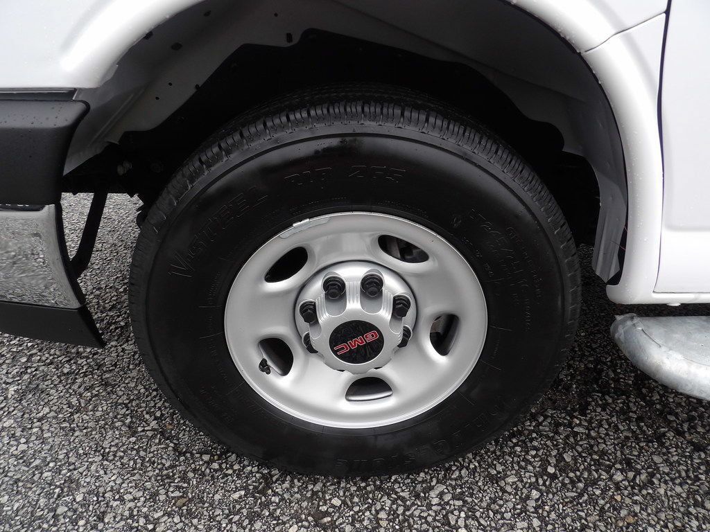 Used 2025 GMC Savana 2500 w/ Driver Convenience Package RWD image 51