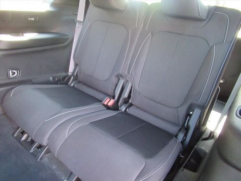 Used 2024 Jeep Grand Cherokee L Laredo w/ Luxury Tech Group I AWD/4WD image 31