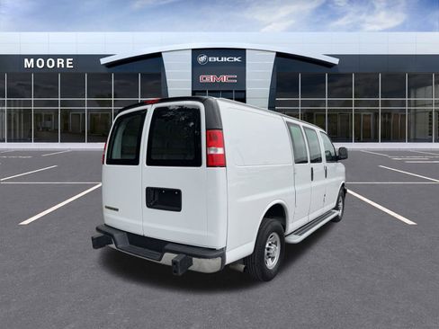 Used 2024 Chevrolet Express 2500 w/ Driver Convenience Package image 4