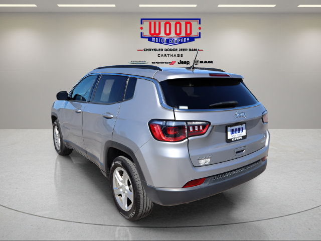 Used 2024 Jeep Compass Latitude AWD/4WD image 5
