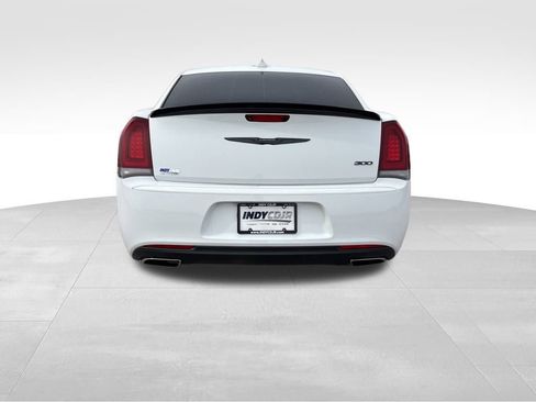 Used 2021 Chrysler 300 Touring w/ Sport Appearance Package image 4