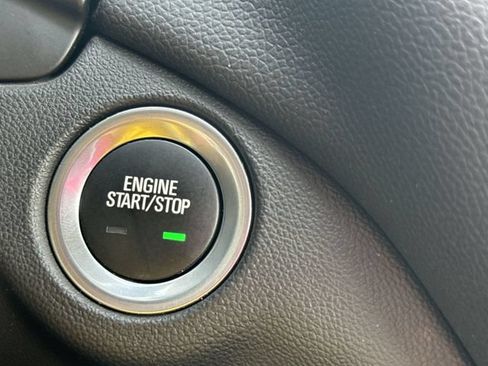 Certified 2024 Chevrolet Equinox LT FWD image 17