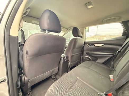 Used 2020 Nissan Rogue Sport S FWD image 16