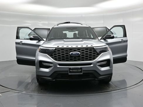 Certified 2023 Ford Explorer ST-Line w/ Class IV Trailer Tow Package image 36