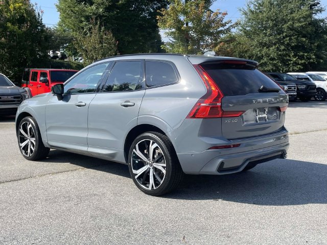 Used 2023 Volvo XC60 B6 Ultimate w/ Protection Package Premier AWD/4WD image 3