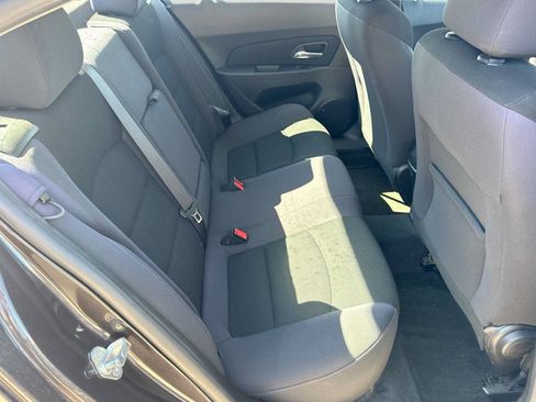 Used 2014 Chevrolet Cruze LT FWD image 19