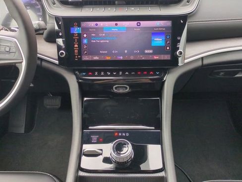 New 2026 Jeep Grand Cherokee L Limited AWD/4WD image 19