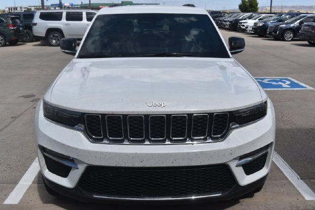Used 2025 Jeep Grand Cherokee Limited w/ Trailer Tow Package AWD/4WD image 2
