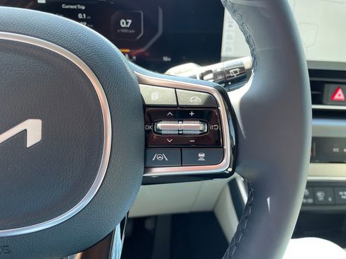New 2026 Kia Carnival FWD image 28