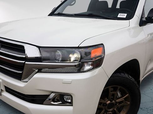 Used 2020 Toyota Land Cruiser Heritage Edition AWD/4WD image 3