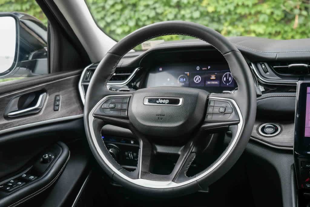 Used 2022 Jeep Grand Cherokee Limited 4xe AWD/4WD image 14