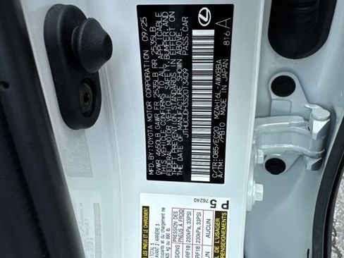 Certified 2025 Lexus UX 300h AWD w/ Accessory Package (P1) image 31