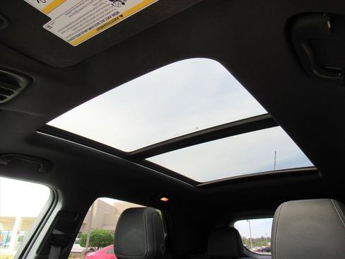 Used 2023 Chevrolet TrailBlazer ACTIV w/ Sun and Liftgate Package image 26