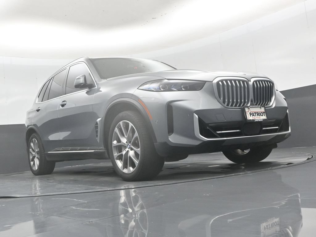 Used 2025 BMW X5 xDrive40i AWD/4WD image 48