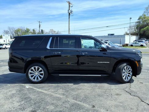 New 2026 Chevrolet Suburban Premier image 3