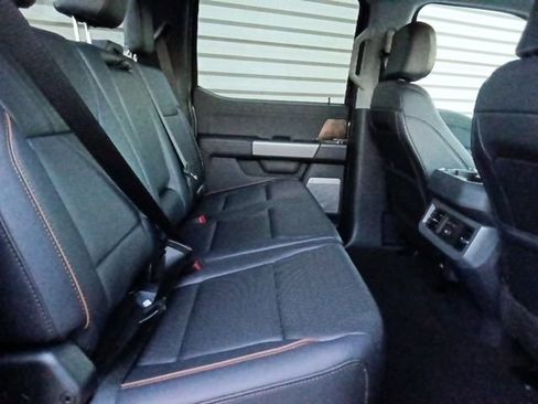 New 2026 Ford F250 Lariat w/ Black Appearance Package image 30