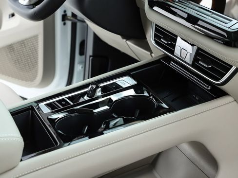 New 2026 Volkswagen Atlas SE image 73