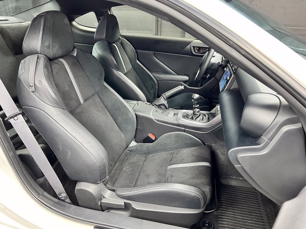 Used 2023 Toyota GR86 Premium w/ ALL Weather Mat Package (TMS) RWD image 8