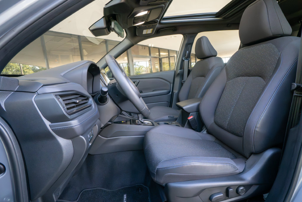 Certified 2025 Subaru Forester Premium AWD/4WD image 8