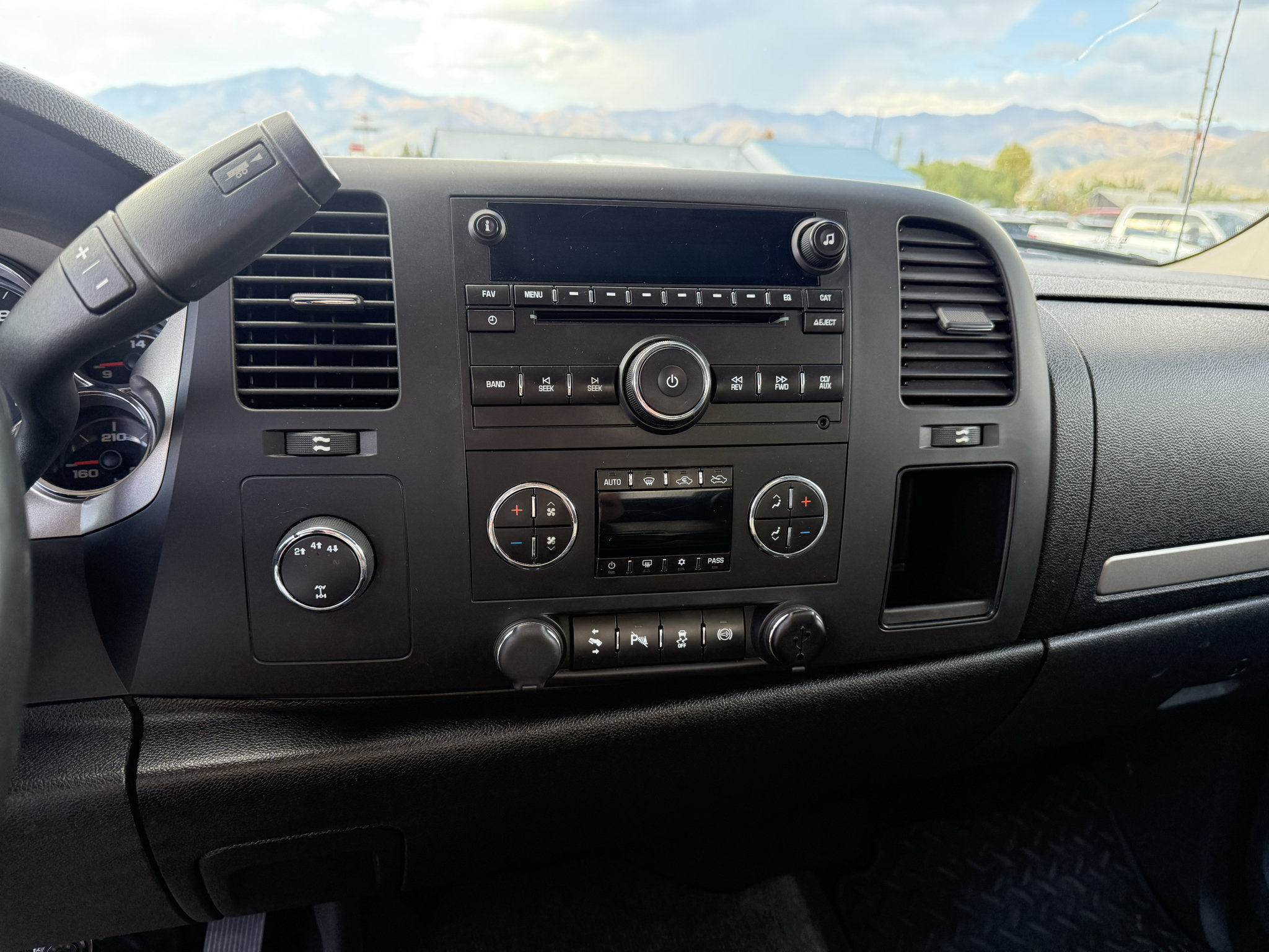 Used 2012 Chevrolet Silverado 3500 LT w/ Interior Plus Package AWD/4WD image 8