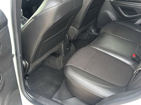 Used 2022 Buick Encore Preferred w/ Safety Package image 26