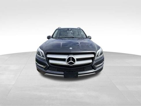 Used 2014 Mercedes-Benz GL 450 4MATIC image 3