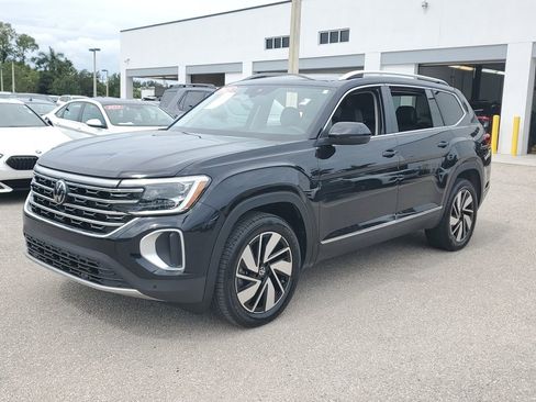 Certified 2025 Volkswagen Atlas SEL AWD/4WD image 8