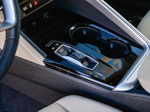 Certified 2025 Audi Q5 Premium Plus w/ Premium Plus AWD/4WD image 22