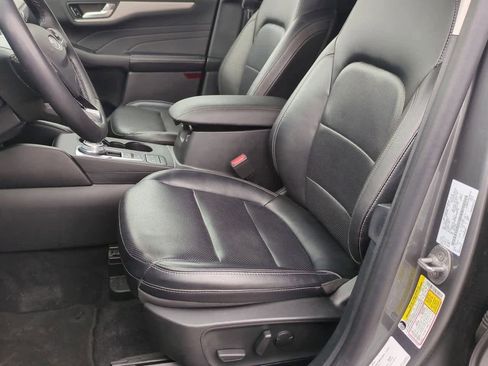 Used 2022 Ford Escape SEL image 15