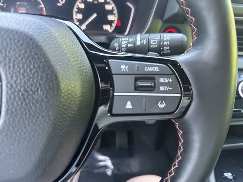 Used 2023 Honda Pilot TrailSport image 28