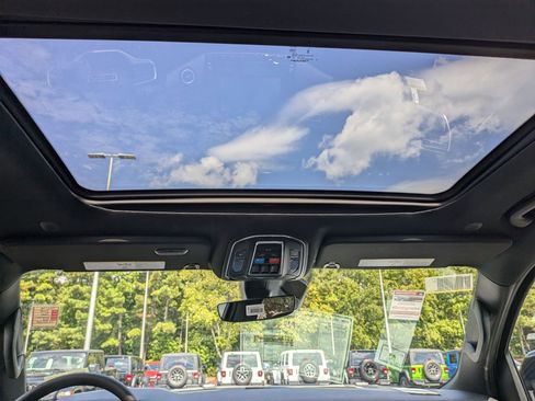 New 2025 Jeep Wagoneer Series II w/ Convenience Group I image 24