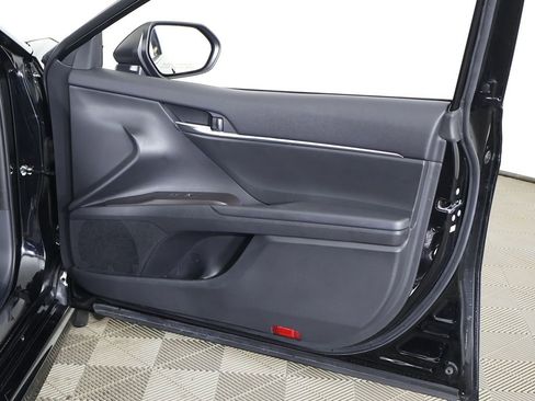 Used 2024 Toyota Camry SE image 22