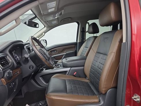Used 2019 Nissan Titan Platinum Reserve image 22