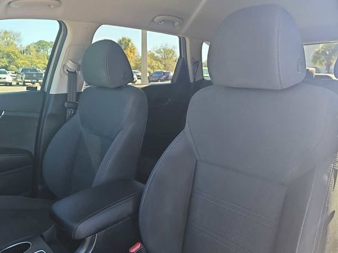 Used 2020 Kia Sorento LX image 13