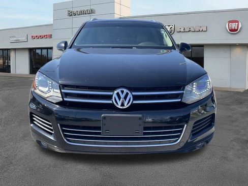 Used 2012 Volkswagen Touareg Sport AWD/4WD image 8