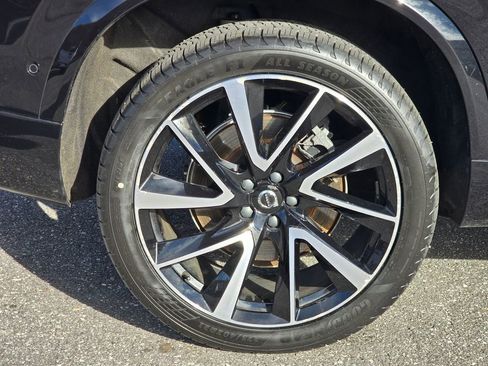 Used 2023 Volvo XC90 B6 Plus w/ Protection Package Premier image 15