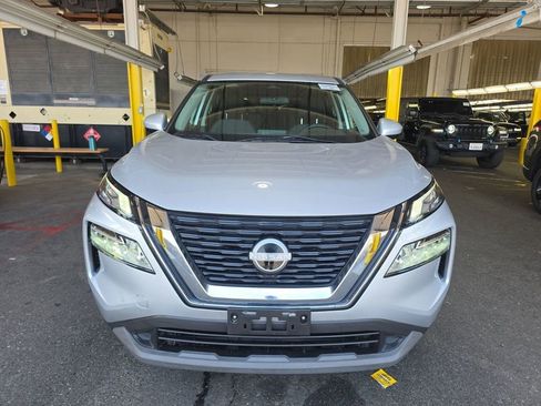 Used 2023 Nissan Rogue SV AWD/4WD image 7