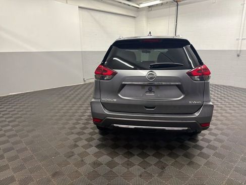 Used 2018 Nissan Rogue SV AWD/4WD image 13