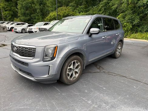Used 2020 Kia Telluride EX FWD image 2
