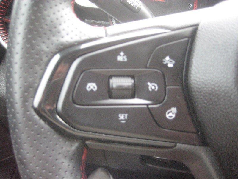 Used 2026 Chevrolet Trax RS w/ Sunroof Package FWD image 26