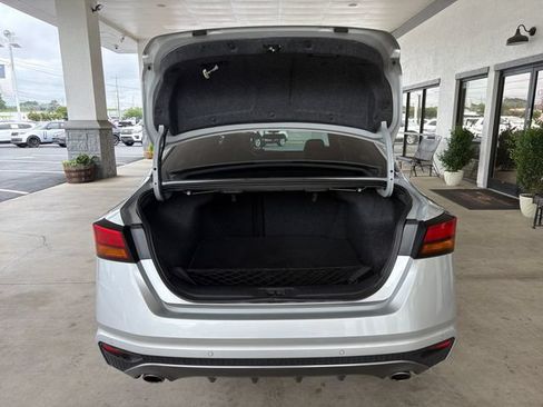 Used 2020 Nissan Altima 2.5 SR FWD image 15