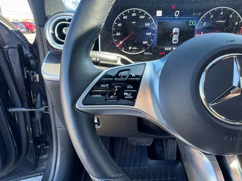 Used 2023 Mercedes-Benz C 300 4MATIC Sedan image 25
