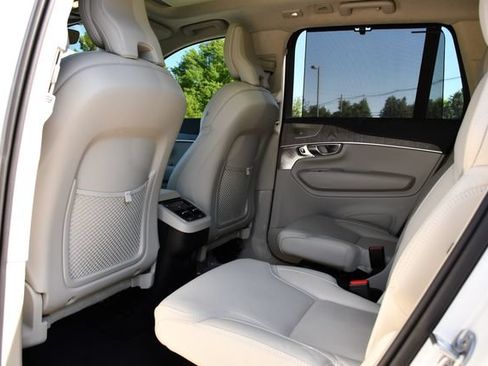 Used 2024 Volvo XC90 B6 Ultimate w/ Lounge Package AWD/4WD image 19