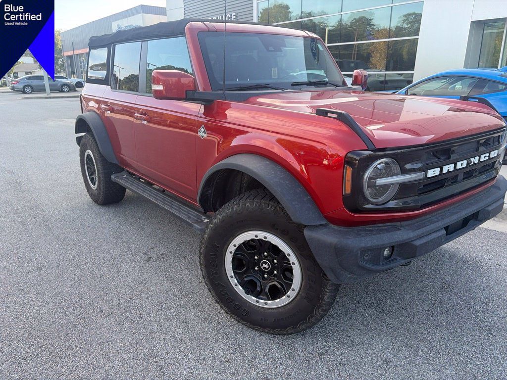 Used 2022 Ford Bronco Outer Banks w/ Sasquatch Package AWD/4WD image 1