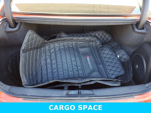 Used 2021 Dodge Charger SXT w/ Driver Convenience Group image 10