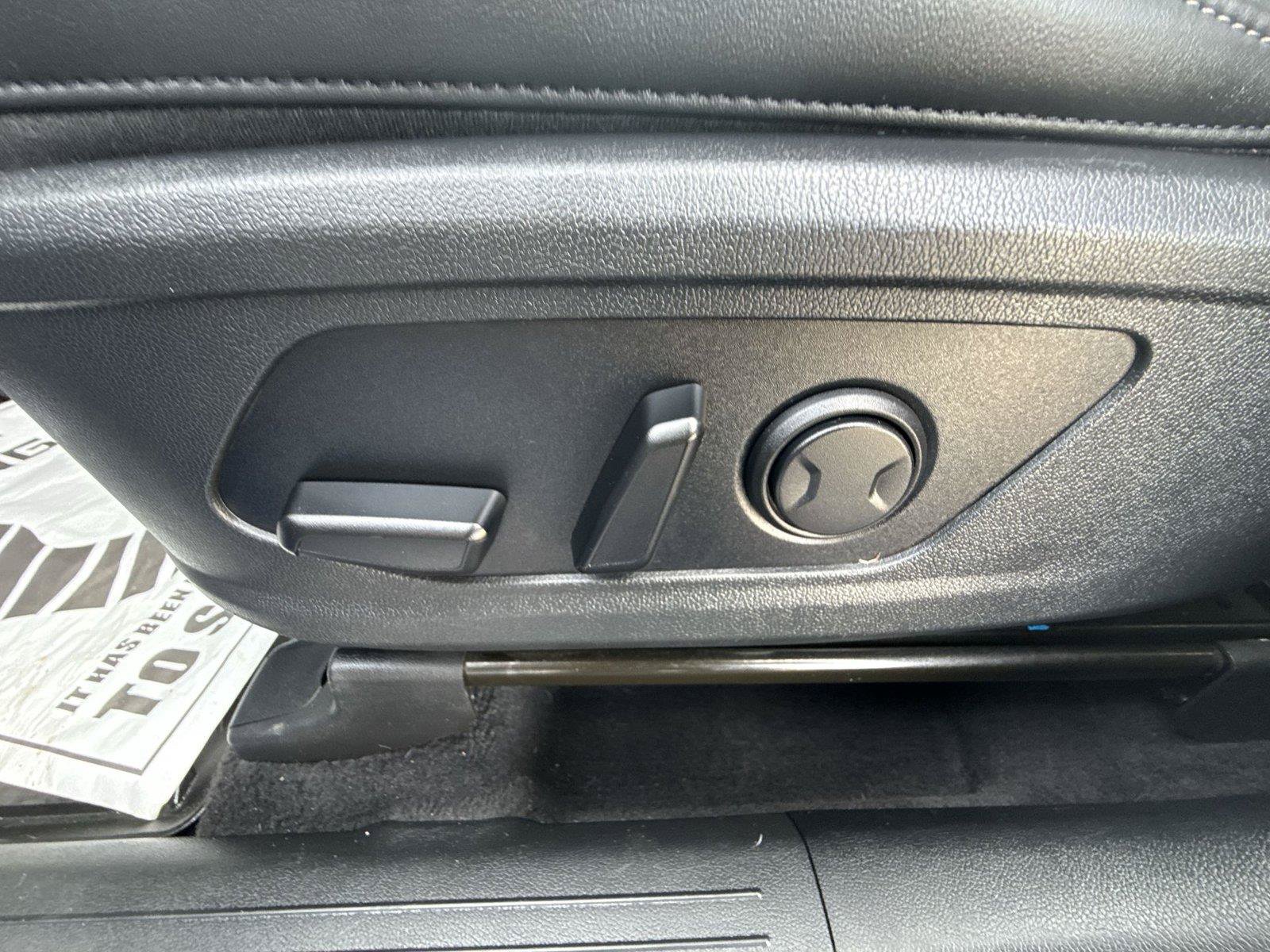 Used 2023 Kia Sorento S w/ Panoramic Sunroof Package FWD image 15