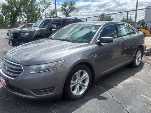 Used 2013 Ford Taurus SEL FWD image 3