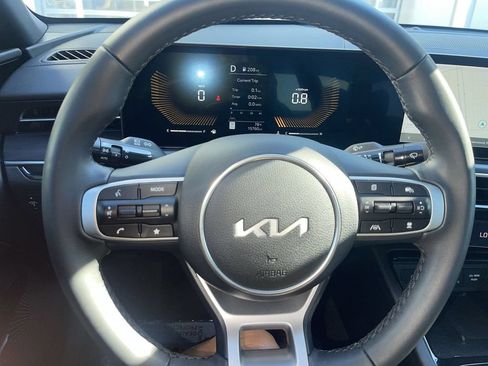Used 2025 Kia K5 GT-Line w/ GT-Line Premium Package FWD image 8