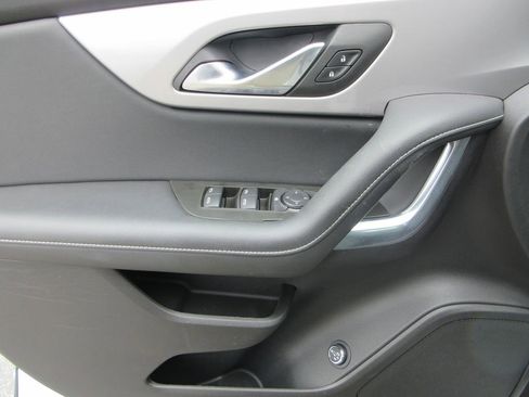 Used 2024 Chevrolet Blazer LT w/ Redline Edition image 21